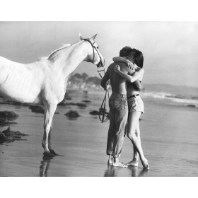 Ερωτευμένο Ζευγάρι με Άλογο